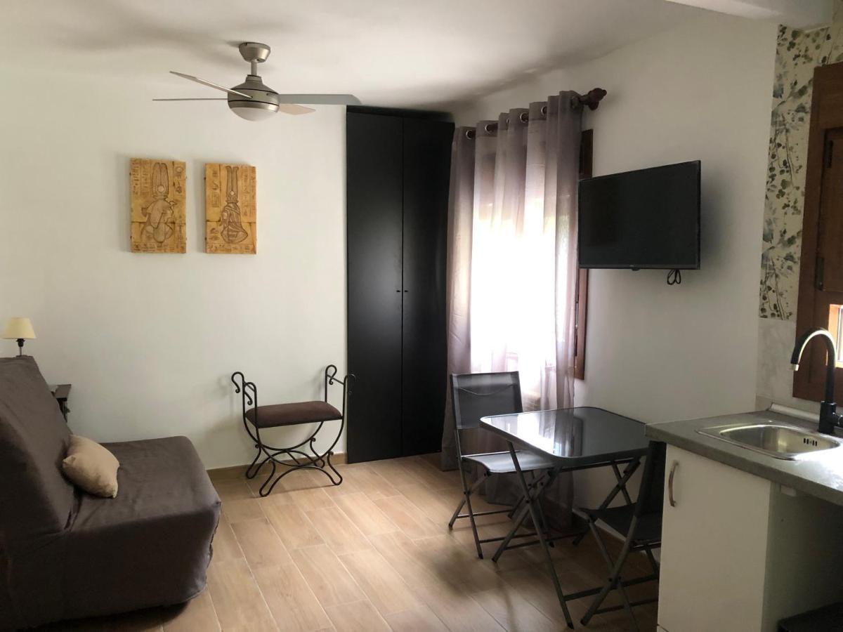 Hostal-Restaurante Fogon De Gredos Гисандо Екстериор снимка