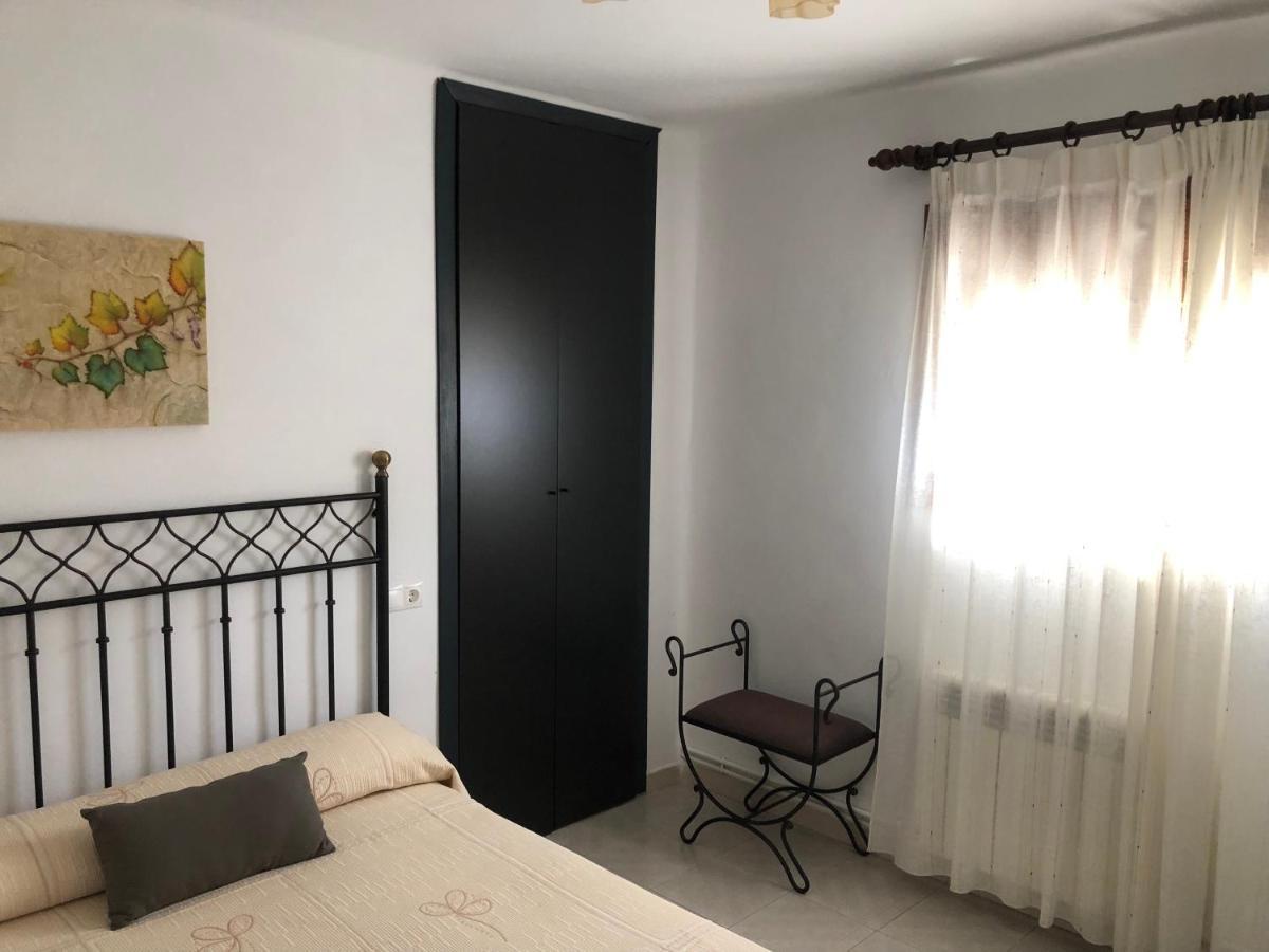 Hostal-Restaurante Fogon De Gredos Гисандо Екстериор снимка